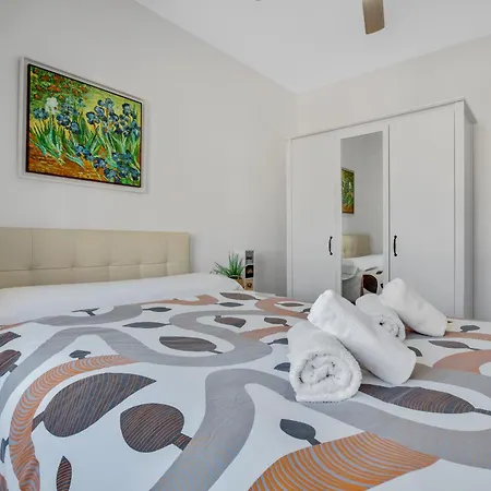 Sol Y Sol 4j By Ivi Real Estate Lejlighed